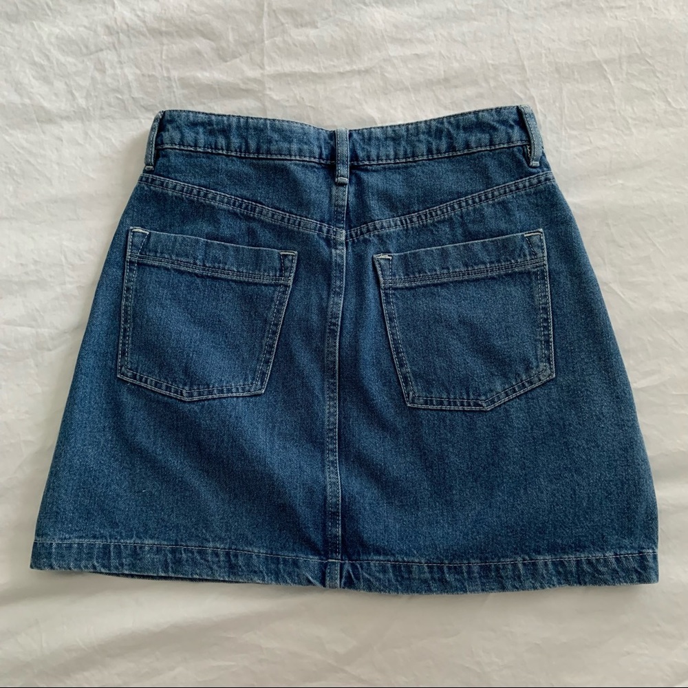 Denim mini skirt with oversized pockets - H&M &Denim US6 - Picture 2 of 7